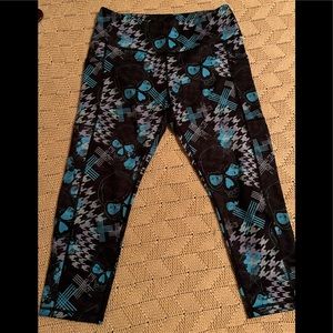 Constantly Varied Gear Large Capris .